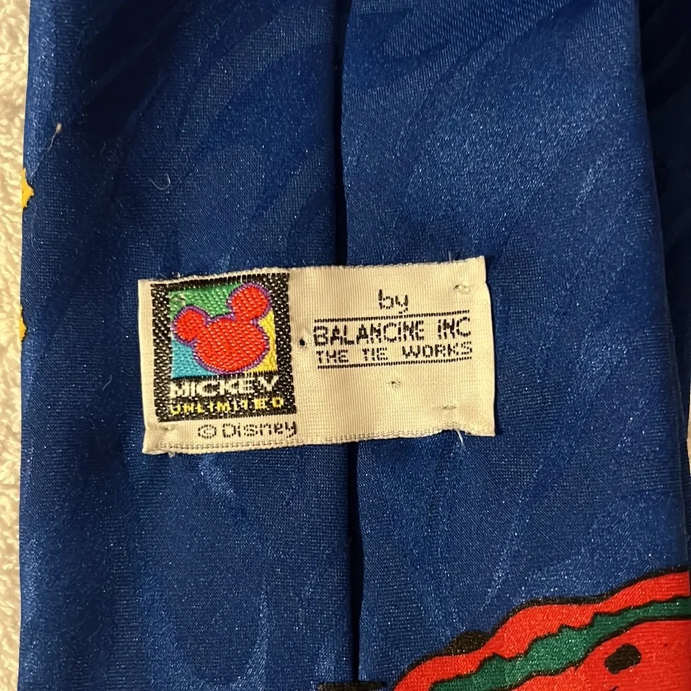 VTG Disney Mickey Unlimited Retro Dapper Goofy Novelty Necktie Don Quixote 90s